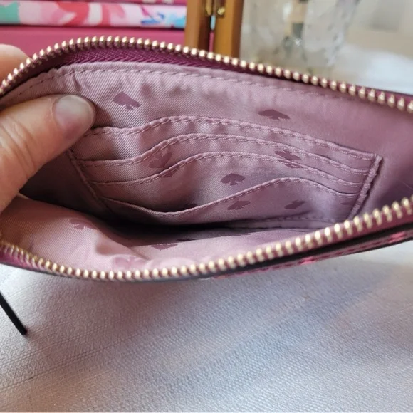 Kate Spade Shore Street Heart Stripe Tinie Wristlet - Picture 3 of 3